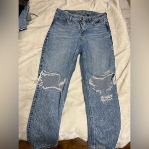 American Eagle Outfitters Mom Jean